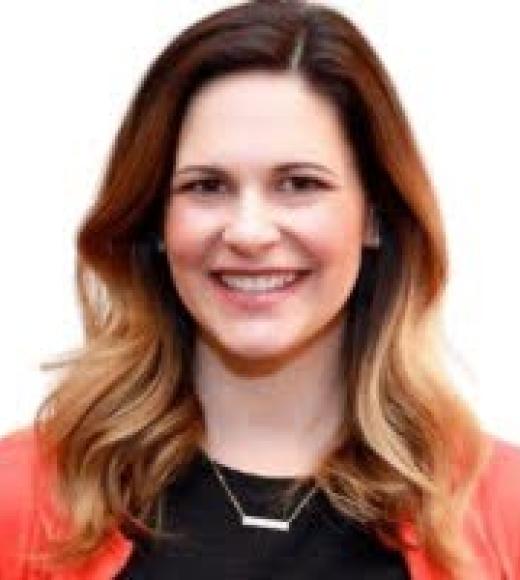 Headshot of Shannon Eads